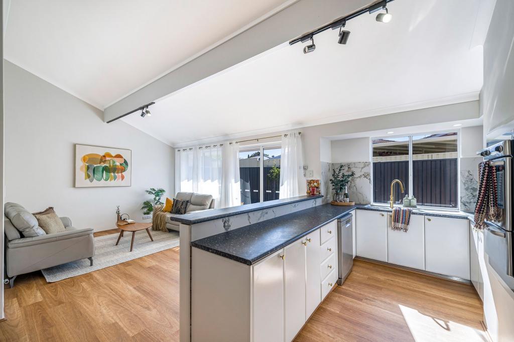 5 Compass Pl, Ballajura, WA 6066