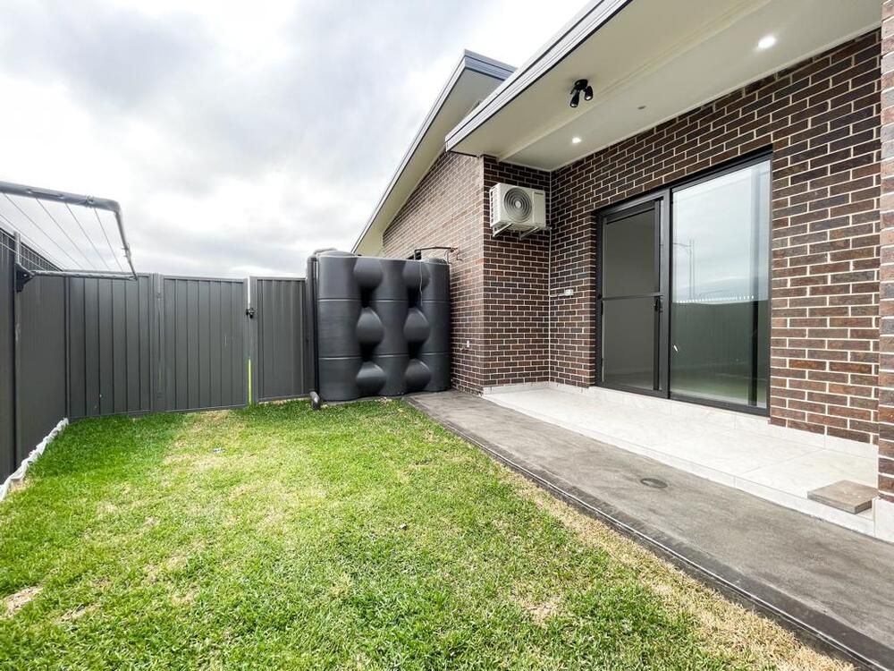 2a Craig Lane, Spring Farm, NSW 2570