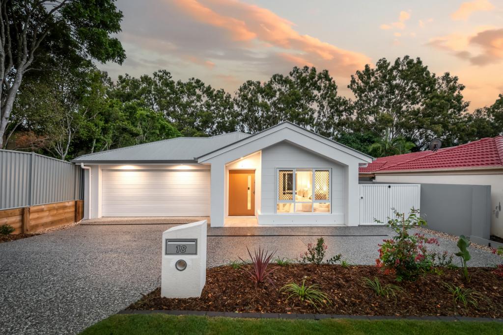 18 Merrilaine Cres, Merrimac, QLD 4226