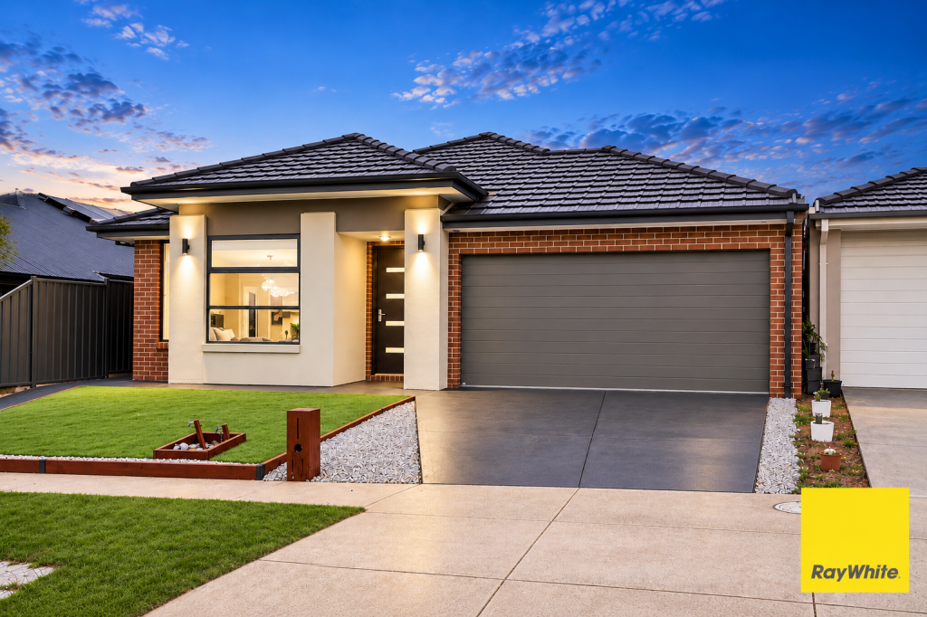 11 CRAWFORD RISE, COBBLEBANK, VIC 3338