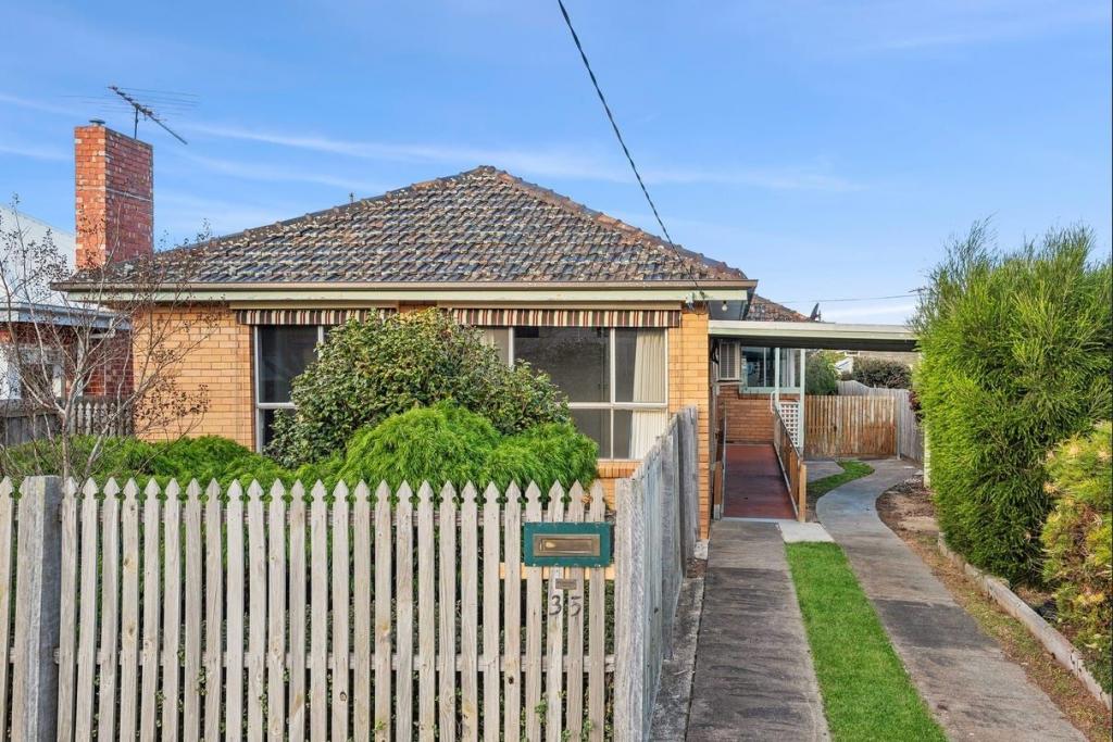 35 Rugby St, Belmont, VIC 3216