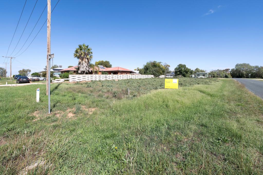 16 Hall St, Piangil, VIC 3597