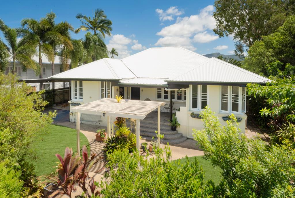 10 Albury St, Pimlico, QLD 4812