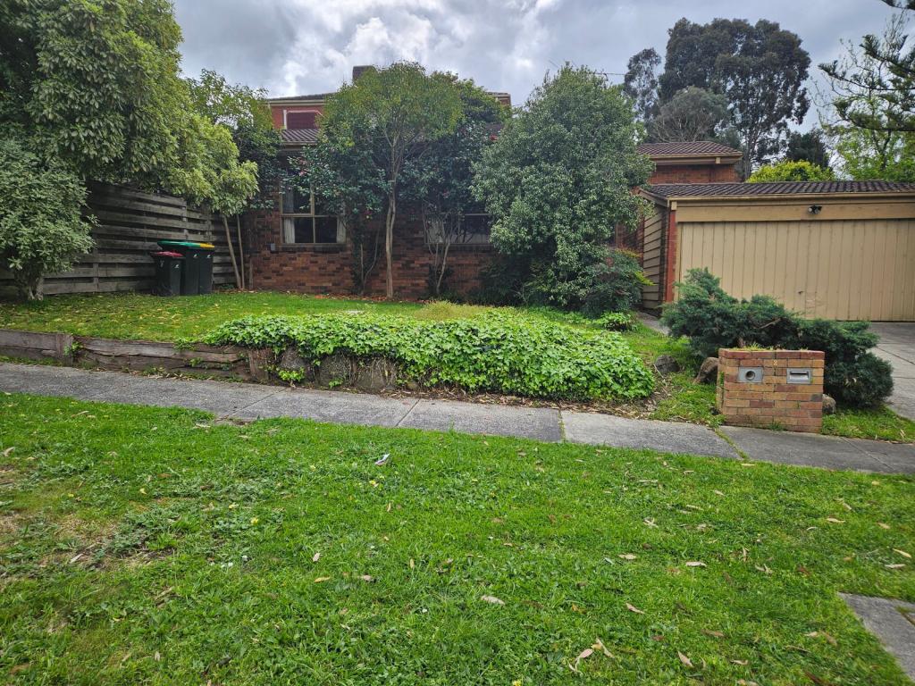 2 Guildford Dr, Doncaster East, VIC 3109