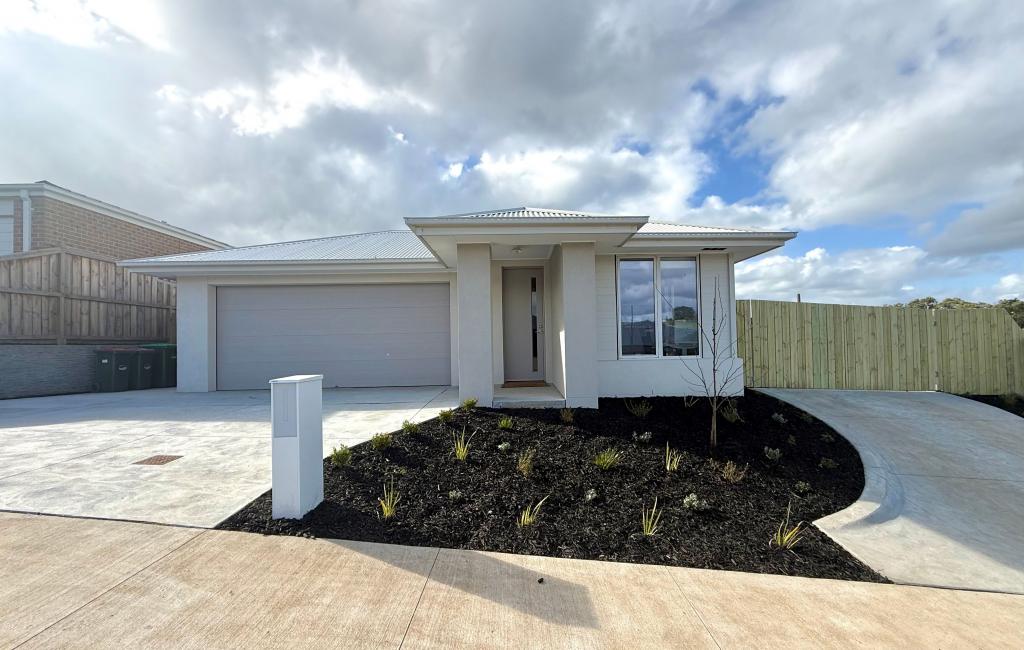 7 SAVOY ST, WARRAGUL, VIC 3820