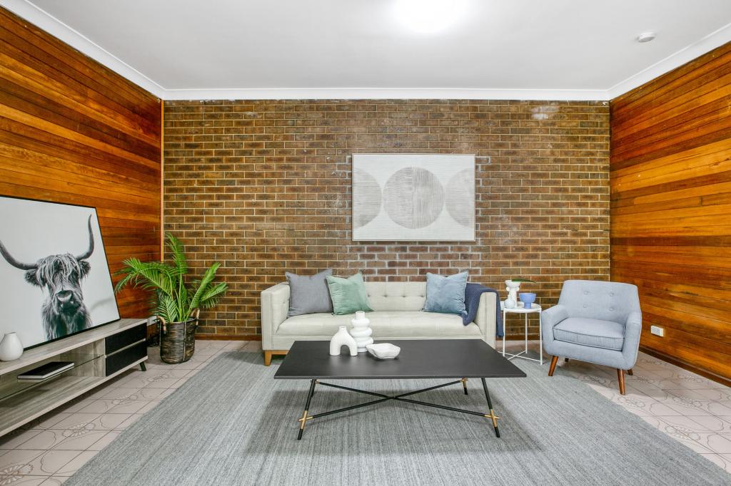 2/11 Mahoneys Rd, Reservoir, VIC 3073