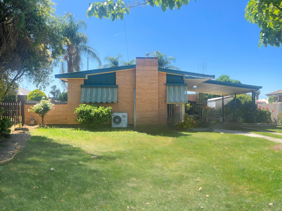 424e Ross Cct, Lavington, NSW 2641