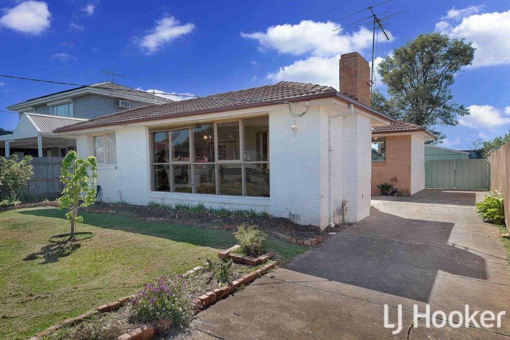 6 Curlew Cl, Melton, VIC 3337