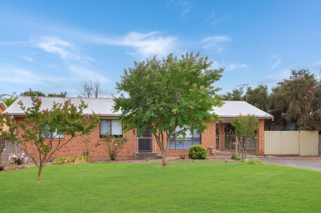 19 Henry St, Yenda, NSW 2681