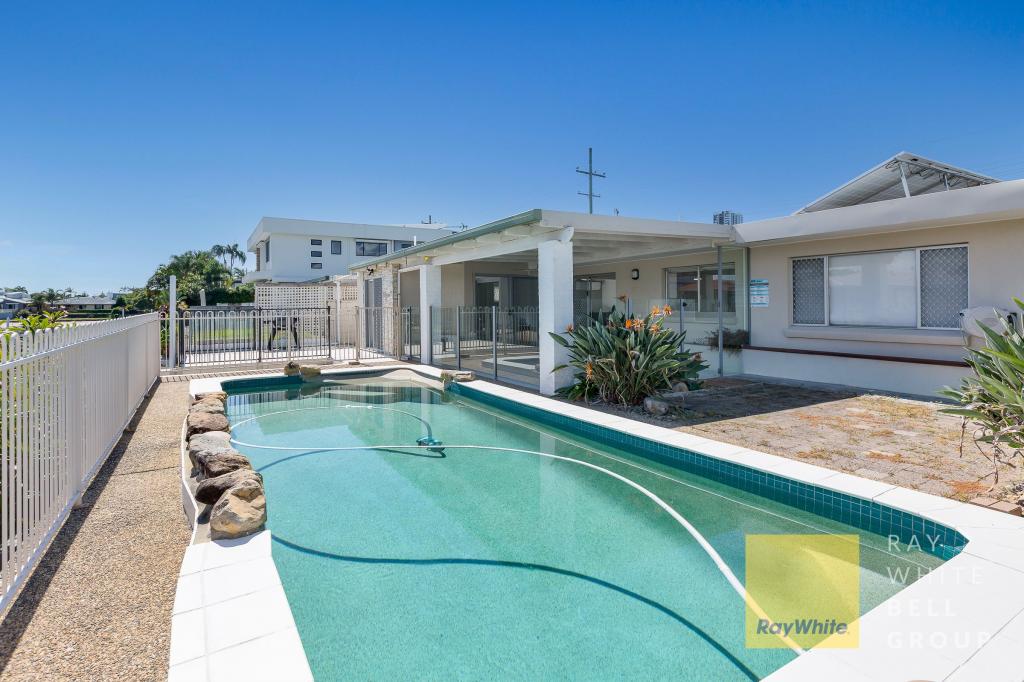 35 Sunshine Bvd, Broadbeach Waters, QLD 4218
