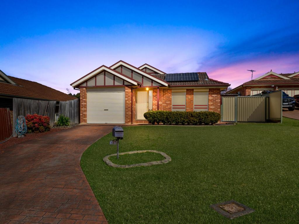 13 Friarbird Cres, Glenmore Park, NSW 2745