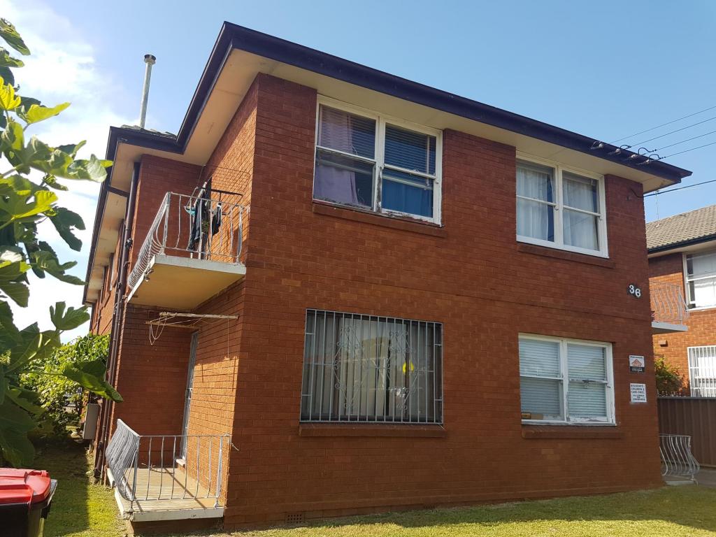 1/36 SOUTH PDE, CAMPSIE, NSW 2194