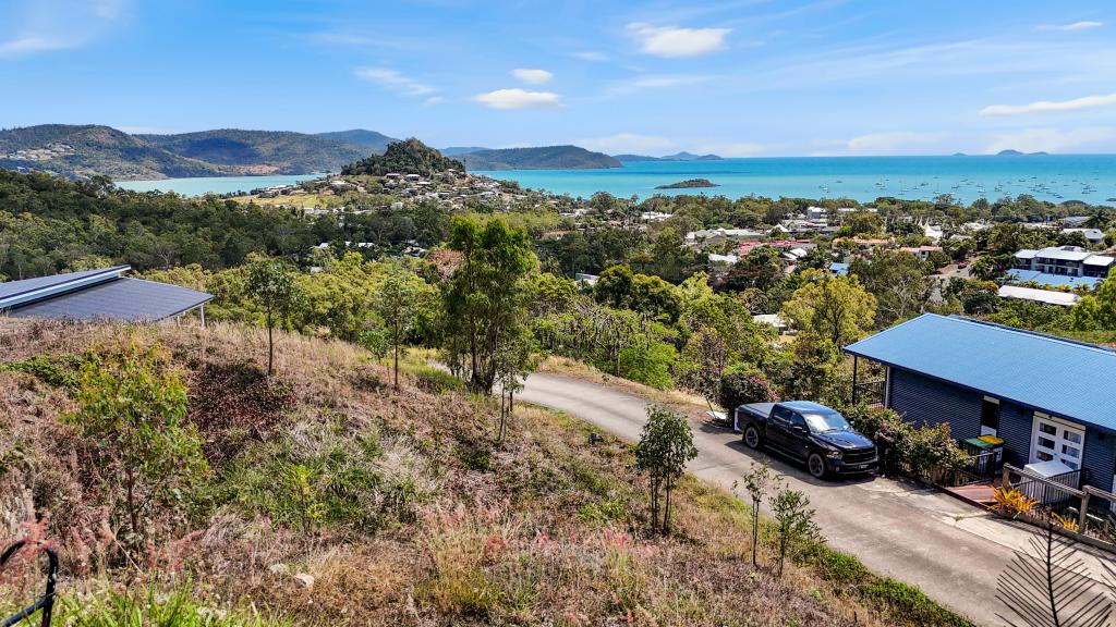 26 Yachtsmans Pde, Cannonvale, QLD 4802