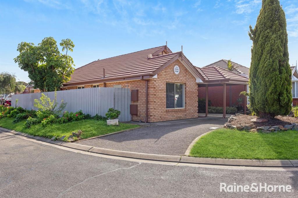 5 SHOALWATER CL, SEAFORD RISE, SA 5169