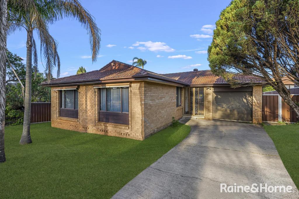 72 Harrow Rd, Glenfield, NSW 2167