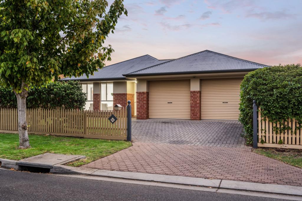 14 Kirkby Cct, Greenacres, SA 5086