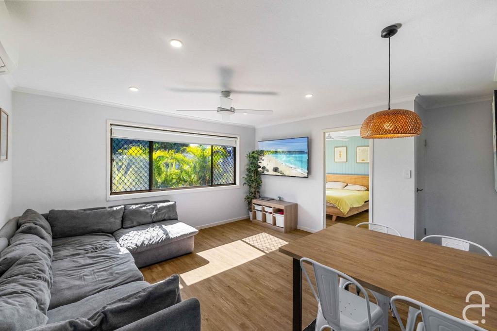 1/6 Currawan St, Warana, QLD 4575