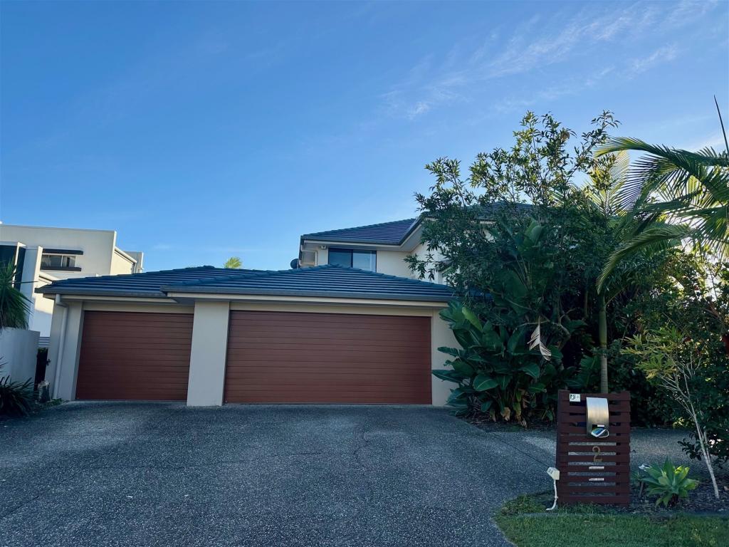 2 Harbourvue Ct, Helensvale, QLD 4212