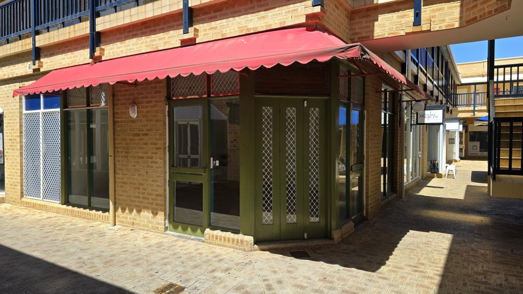 Shop 14/27/25 William St, Fremantle, WA 6160