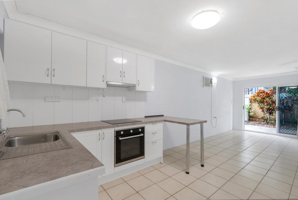 1/282 Lake St, Cairns North, QLD 4870