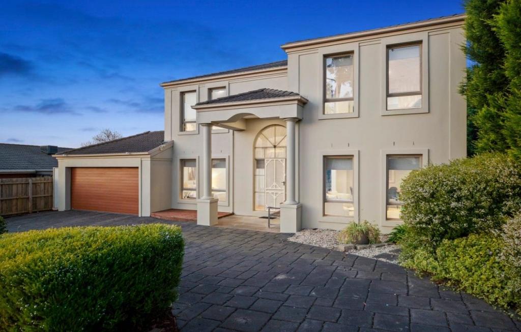 2 HARRY NANCE CL, LYSTERFIELD, VIC 3156