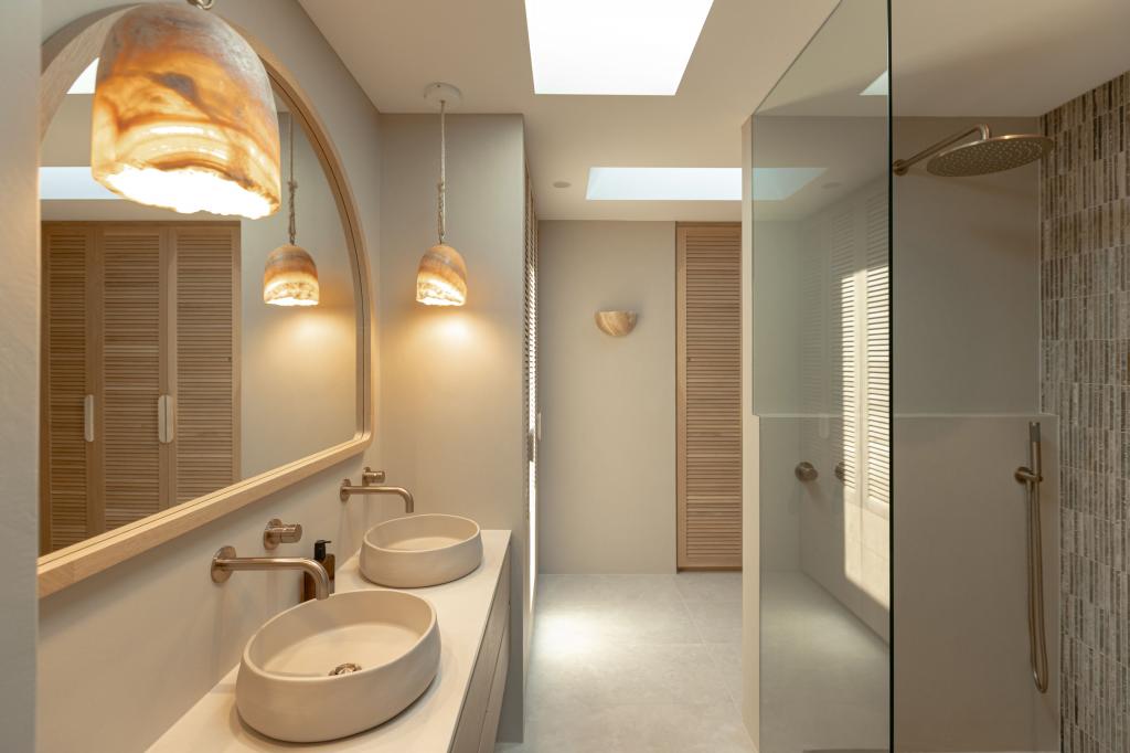 12 Lakin St, Bateau Bay, NSW 2261