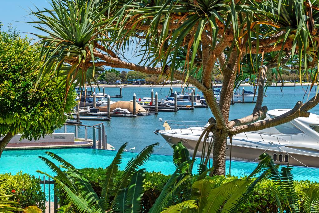 2109 Ephraim Island, Paradise Point, QLD 4216