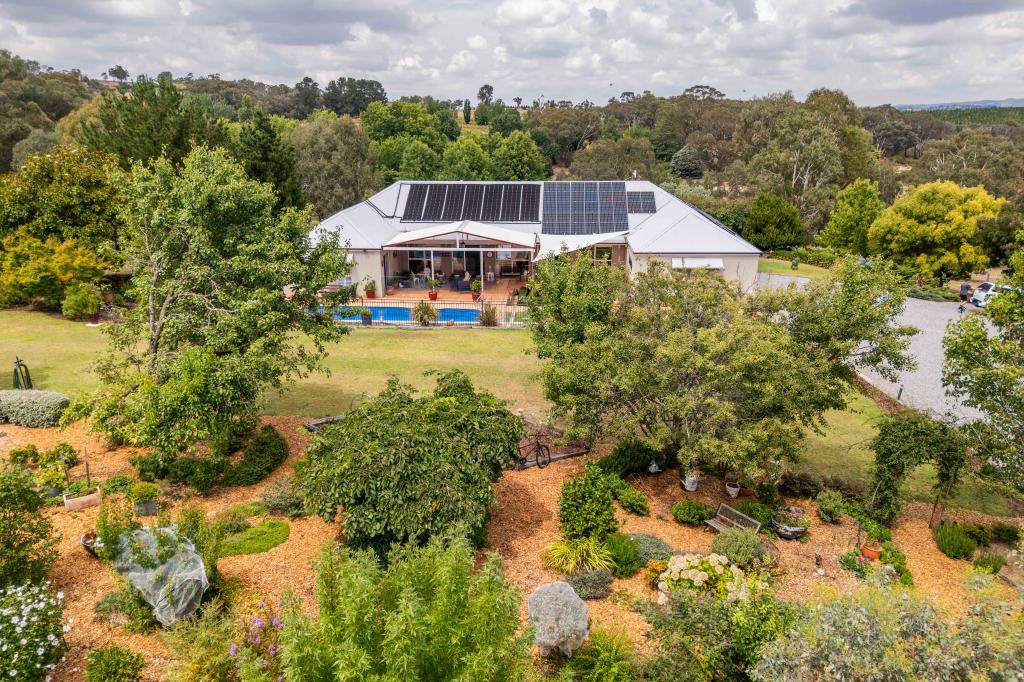 90 Weemilah Pl, Clifton Grove, NSW 2800