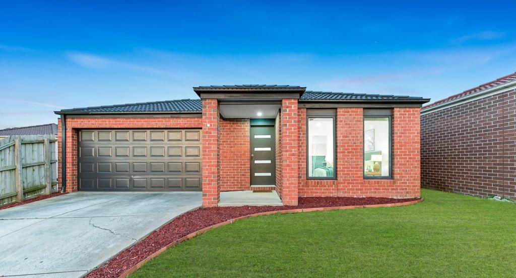 62 Parklink Dr, Cranbourne East, VIC 3977