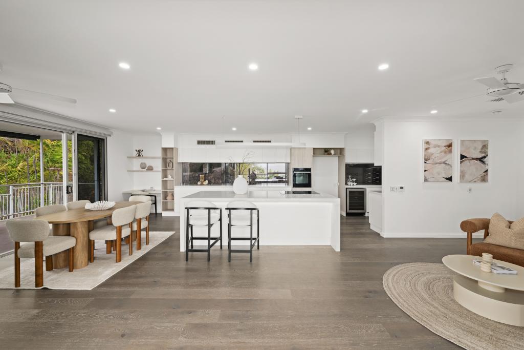 11 Saint James Dr, Belgian Gardens, QLD 4810