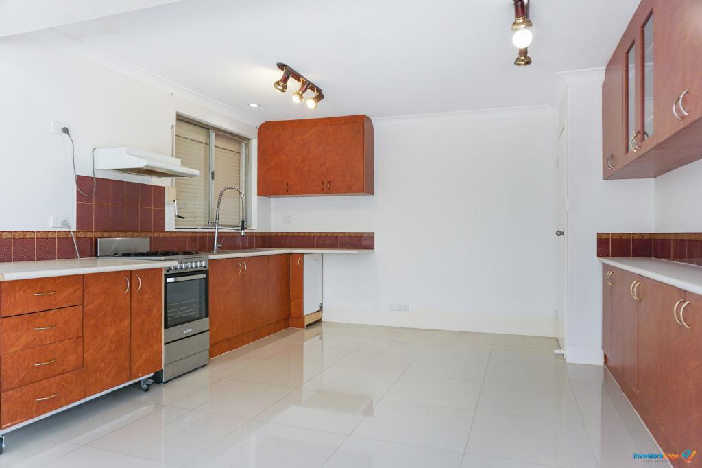 19 Diosma Way, Forrestfield, WA 6058