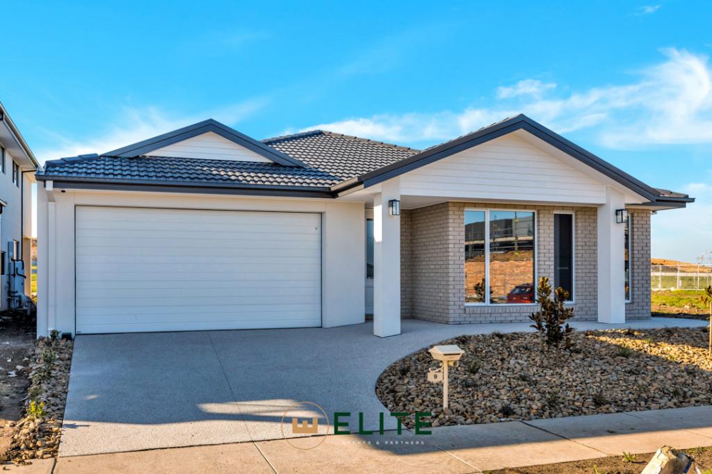 9 SPINDLE ST, CLYDE NORTH, VIC 3978