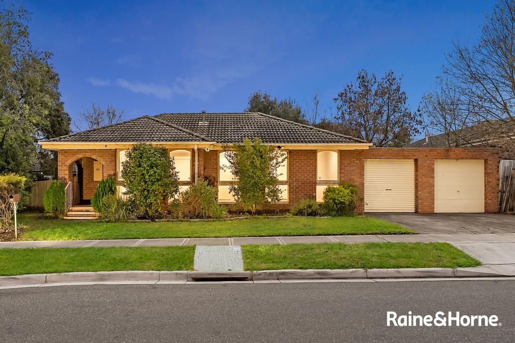 84 Marklin St, Cranbourne, VIC 3977
