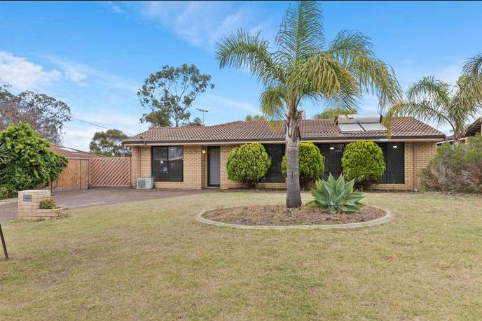 15 Rebecca Pl, South Lake, WA 6164