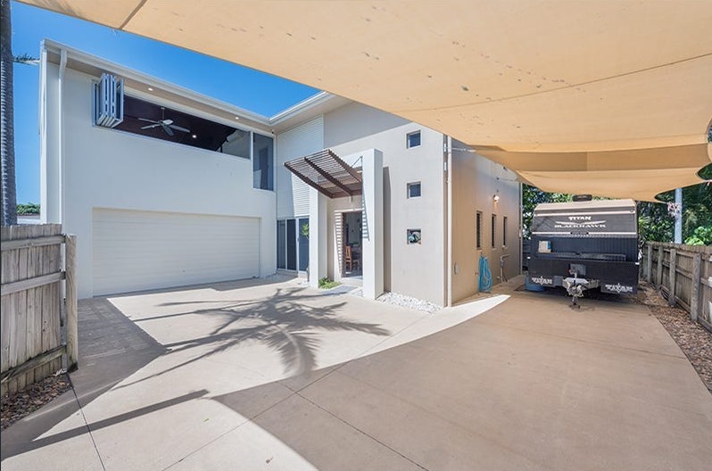 12 HAVANA ST, ROWES BAY, QLD 4810