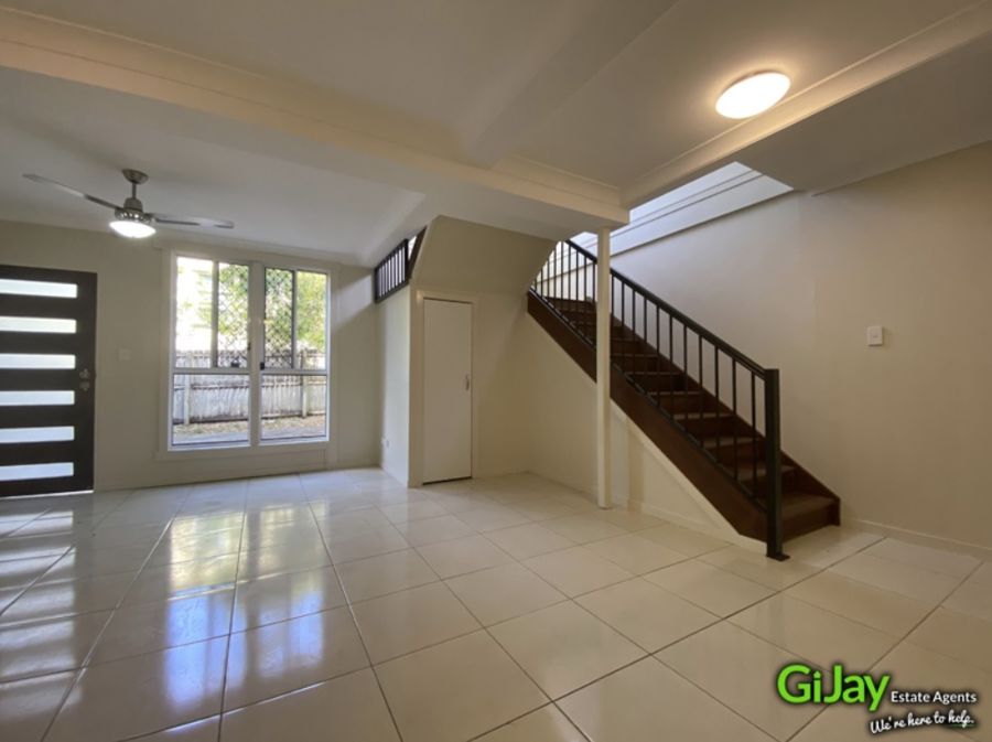 2/13 Willis St, Tarragindi, QLD 4121