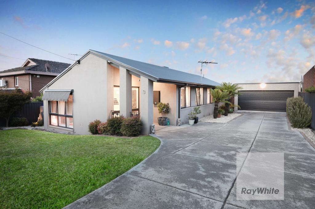 3 Reeves Cl, Gladstone Park, VIC 3043