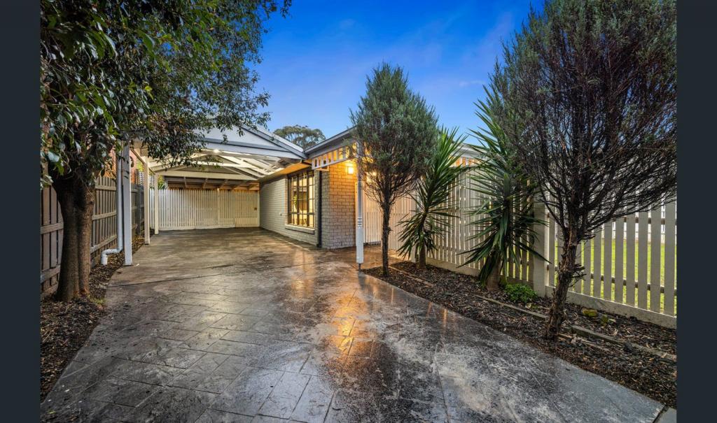 34 Amberley Dr, Mount Martha, VIC 3934