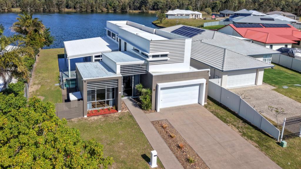 59 Northshore Ave, Toogoom, QLD 4655