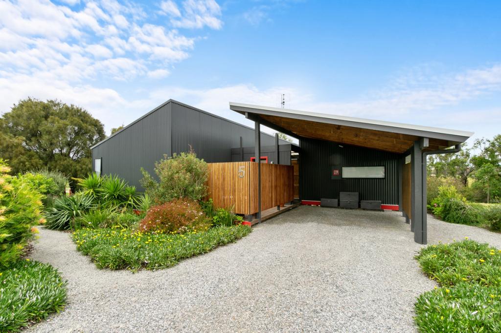 5 Seagull Ave, Metung, VIC 3904