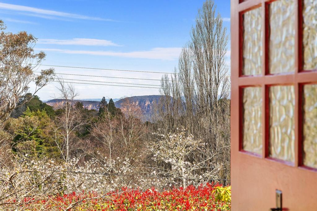 10 Lachlan Ave, Leura, NSW 2780