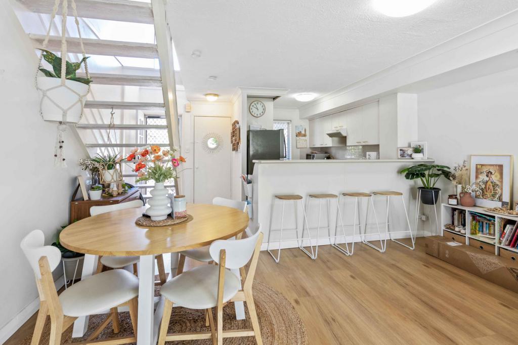 44/215 Cottesloe Dr, Mermaid Waters, QLD 4218