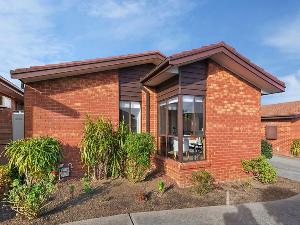 2/62 Edward St, Macleod, VIC 3085