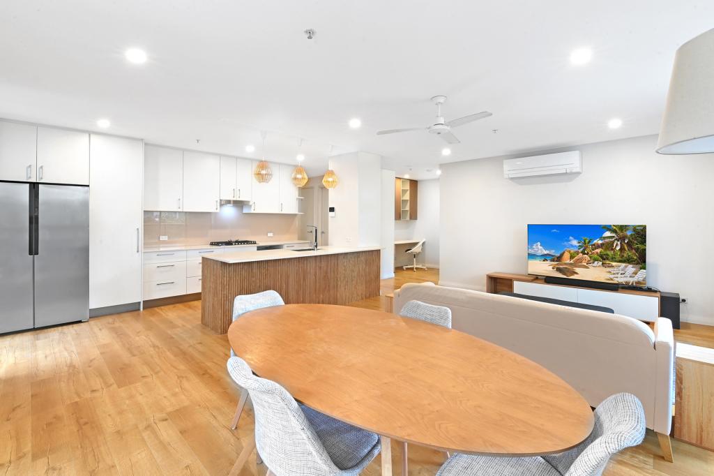 312/3 Como Cres, Southport, QLD 4215
