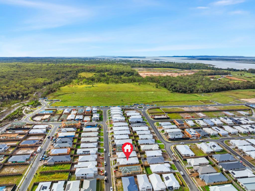 26 Chesterton St, Redland Bay, QLD 4165