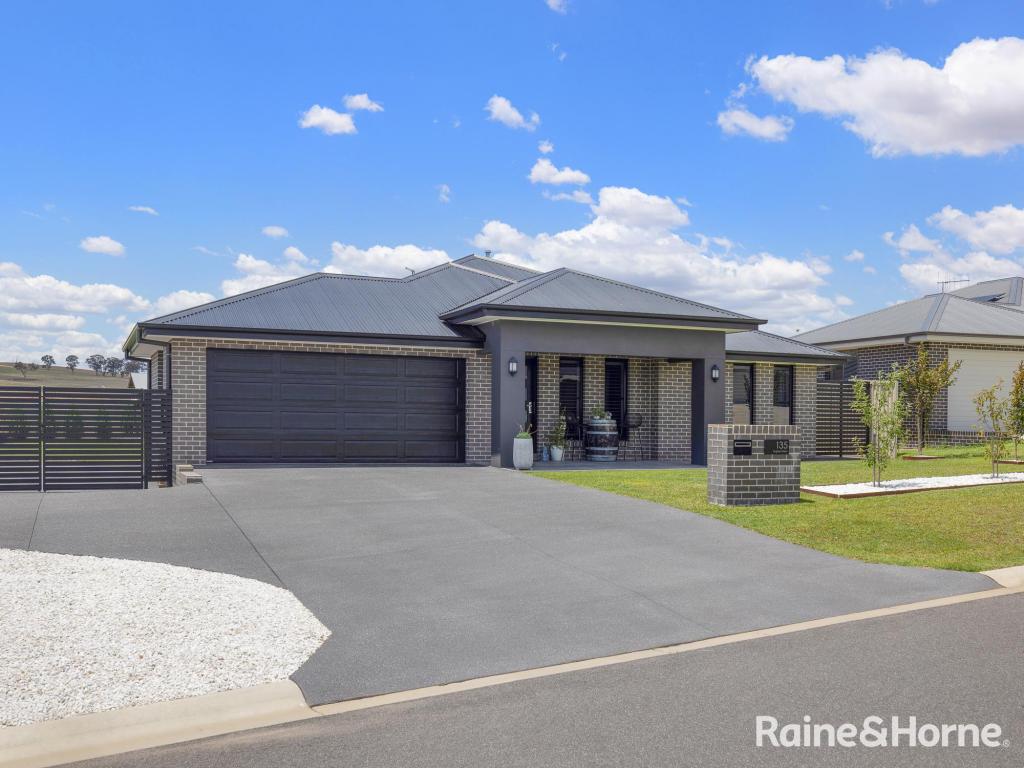 135 Hughes St, Kelso, NSW 2795