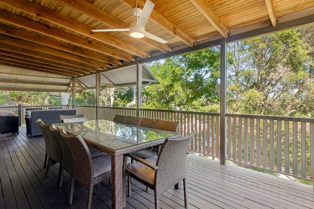 6 Jocelyn Ct, Chapel Hill, QLD 4069