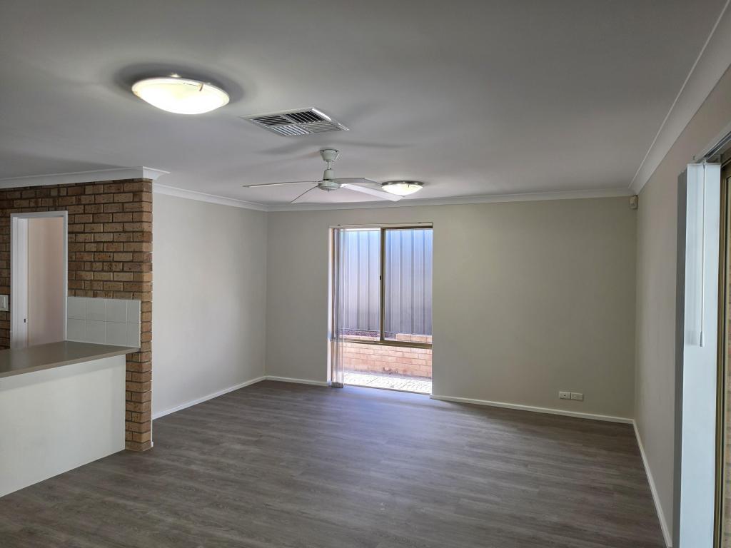 627 Safety Bay Rd, Waikiki, WA 6169