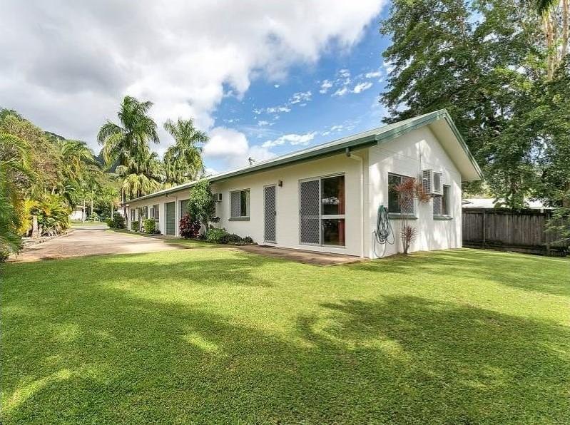 2/6 Deshon St, Whitfield, QLD 4870