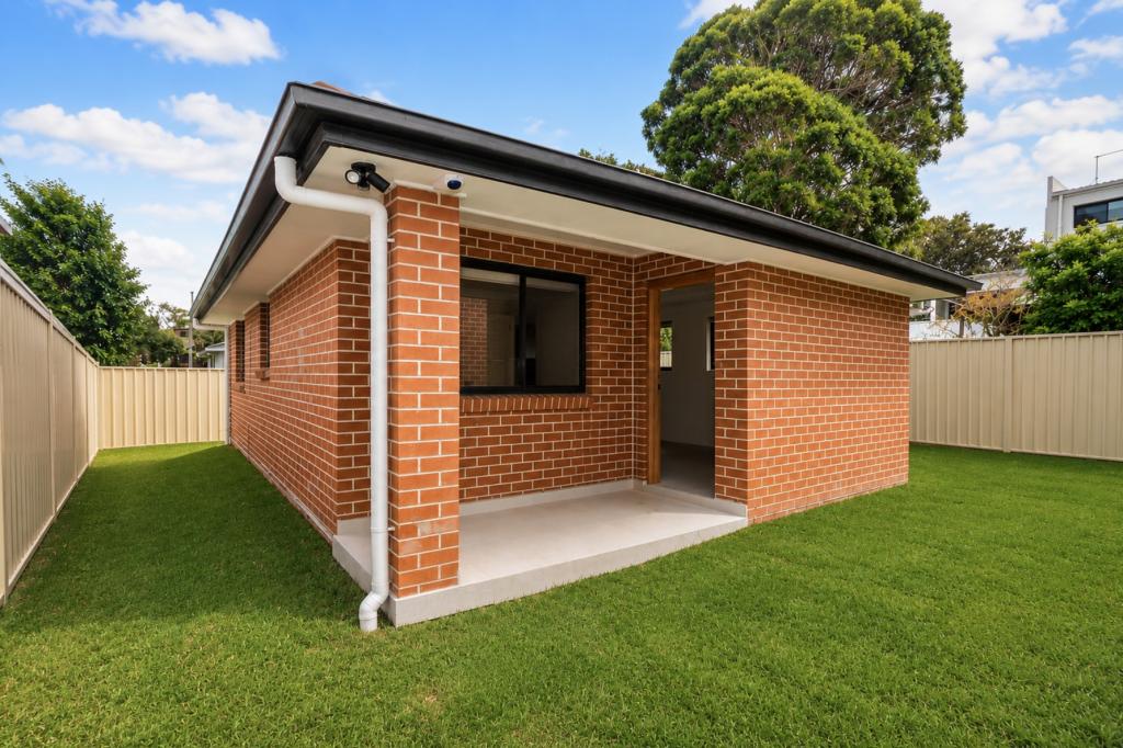 32A JONES ST, PENDLE HILL, NSW 2145